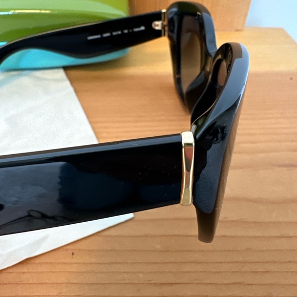 Kate Spade Black Oversized Sunglasses main image 6